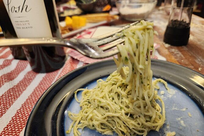 private-chicago-style-deep-dish-pizza-or-pasta-making-class