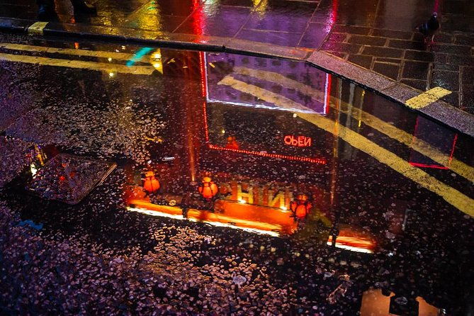 private-chinatown-to-soho-night-photography-tour