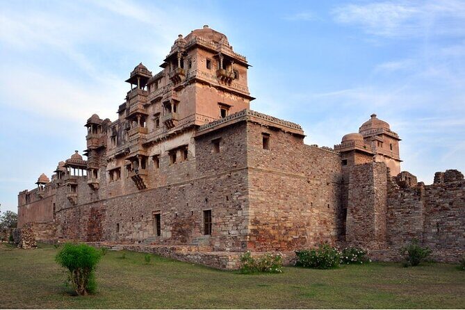 Private Chittorgarh Day Trip from Udaipur with Optional Guide - The Sum Up