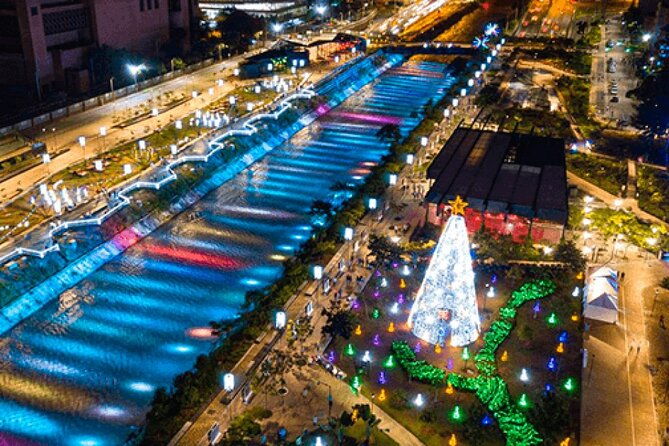 private-christmas-lights-tour-in-medellin-only-holiday-season