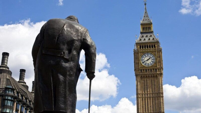 private-churchill-war-rooms-behind-the-glass-walking-tour