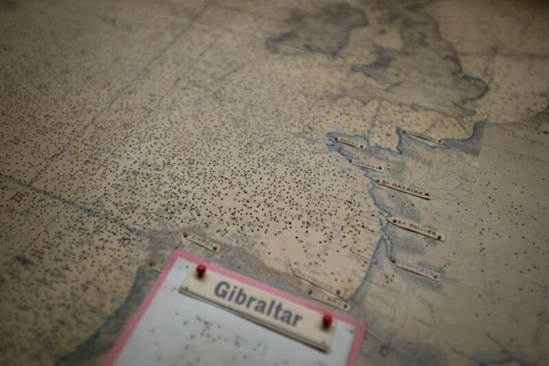 private-churchill-war-rooms-behind-the-glass-walking-tour