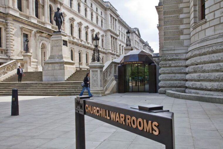private-churchill-war-rooms-behind-the-glass-walking-tour