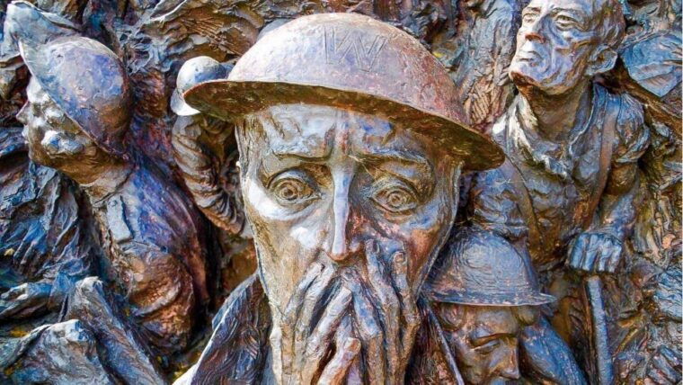 private-churchill-war-rooms-behind-the-glass-walking-tour