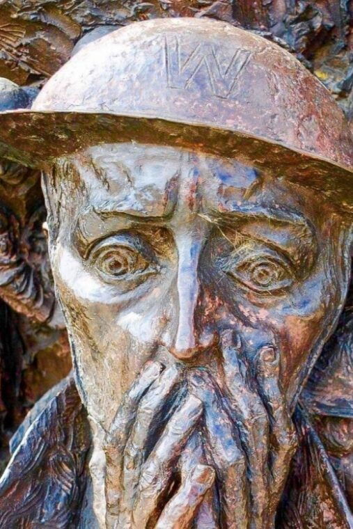 private-churchill-war-rooms-behind-the-glass-walking-tour