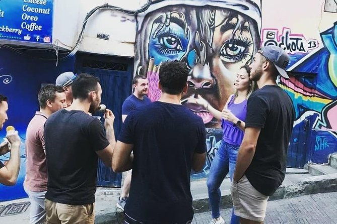 private-city-and-graffiti-tour