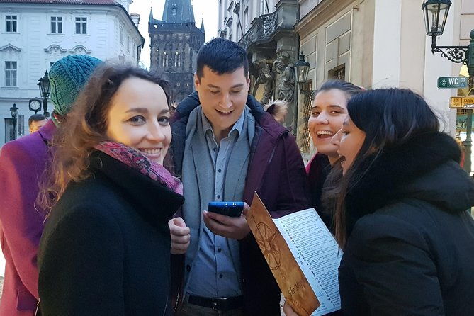 private-city-discovery-tour-a-historical-treasure-hunt