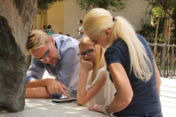 private-city-discovery-tour-a-historical-treasure-hunt