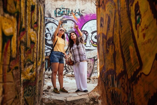 private-city-kickstart-tour-hidden-districts-2