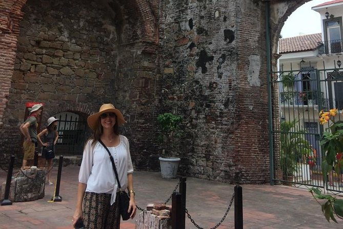 private-city-tour-from-a-different-perspective