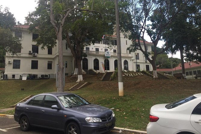 private-city-tour-from-a-different-perspective