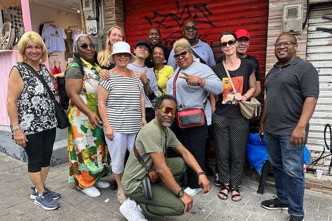 private-city-tour-medellin-with-comuna-13-tour