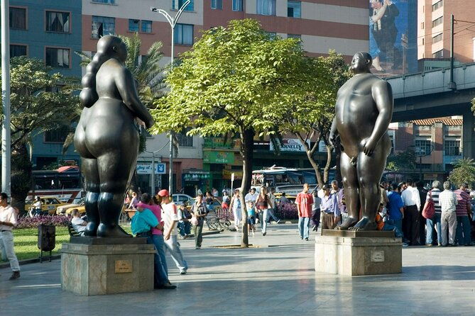 private-city-tour-of-downtown-medellin