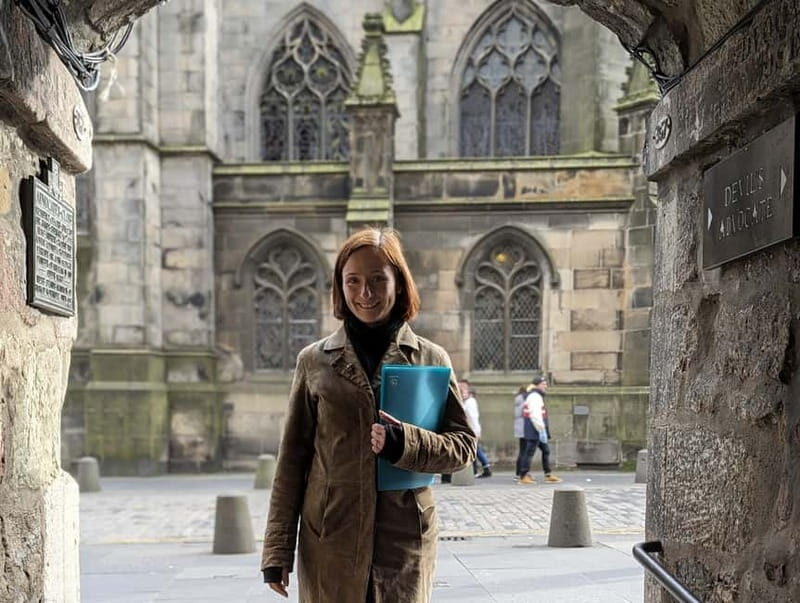 Private city tour of Edinburgh Old Town and the historic Royal Mile - Introduction to the Edinburgh Old Town Tour