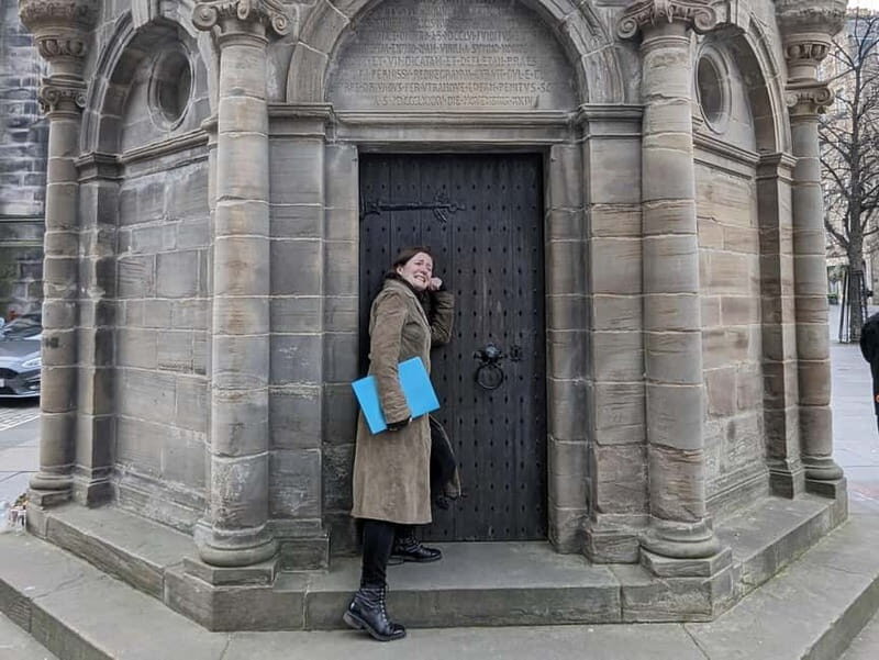 Private city tour of Edinburgh Old Town and the historic Royal Mile - The Sum Up