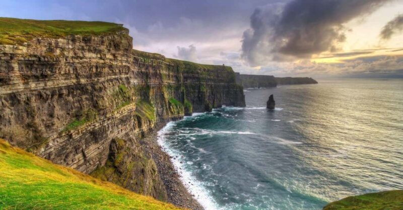 private-cliffs-of-moher-day-tour-2