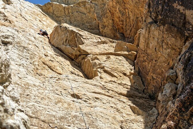 private-climbing-on-the-cliffs-of-arrabida-natural-park