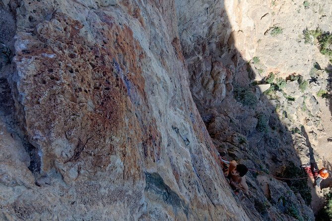 private-climbing-on-the-cliffs-of-arrabida-natural-park