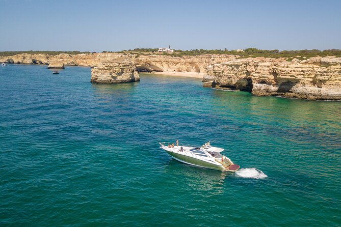 private-coastline-and-dolphins-yacht-cruise-from-albufeira