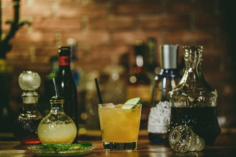 Private Cocktail Making Workshop in Larnaca - Key Points  