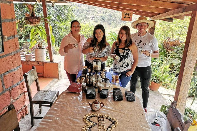 private-coffee-farm-tour-in-medellin-real-authentic-experience