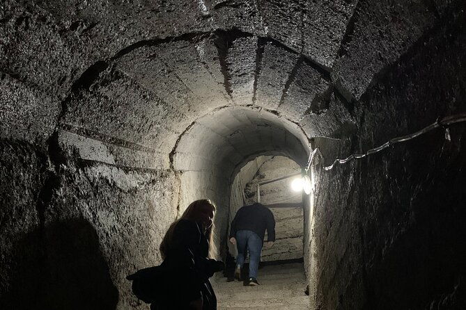 private-cold-war-ciy-tour-in-gjirokaster