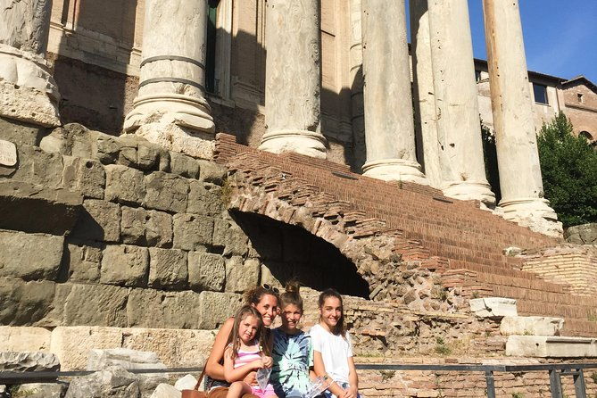 private-colosseum-roman-forum-tour-for-kids-families