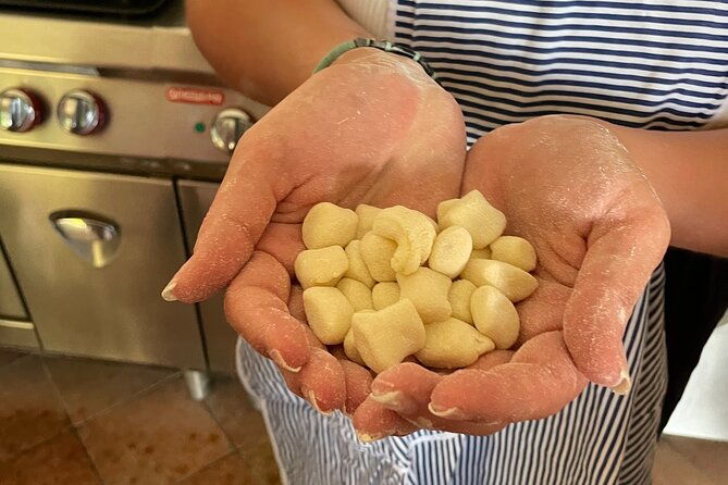 private-cooking-class-in-sorrento-garden-visit