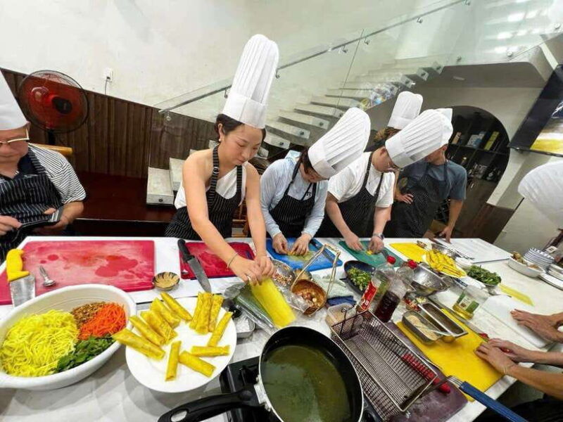 private-cooking-class-tour-with-master-chef
