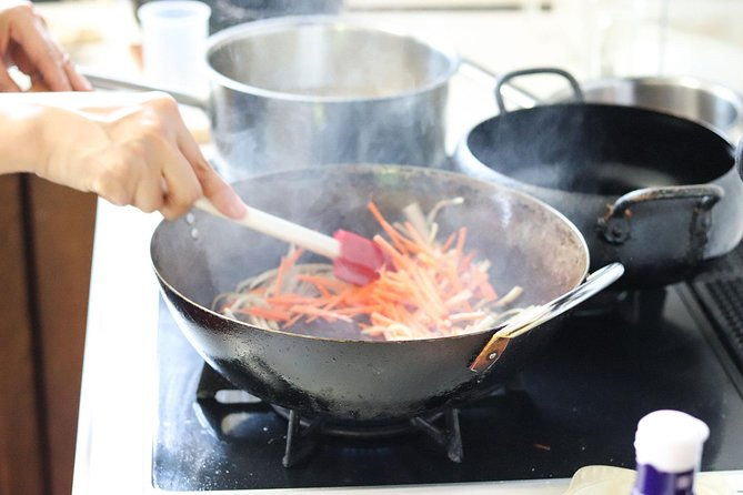 private-cooking-class-with-a-sapporo-local-kanae-in-her-home