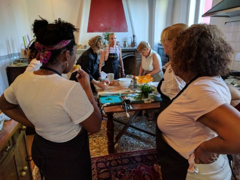 private-cooking-class-with-le-locandiere
