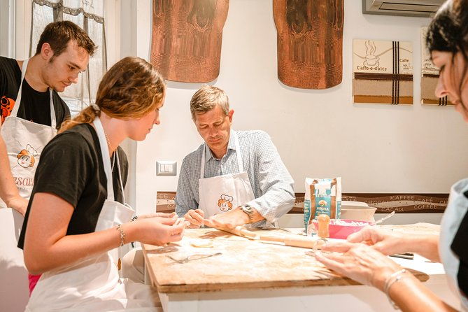 private-cooking-class-with-lunch-or-dinner-in-viareggio