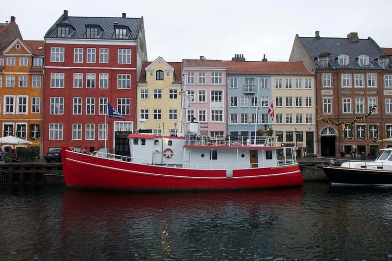 Private Copenhagen Grand Tour for a group of 1 to 15 people - The Political and Royal Heart of Copenhagen