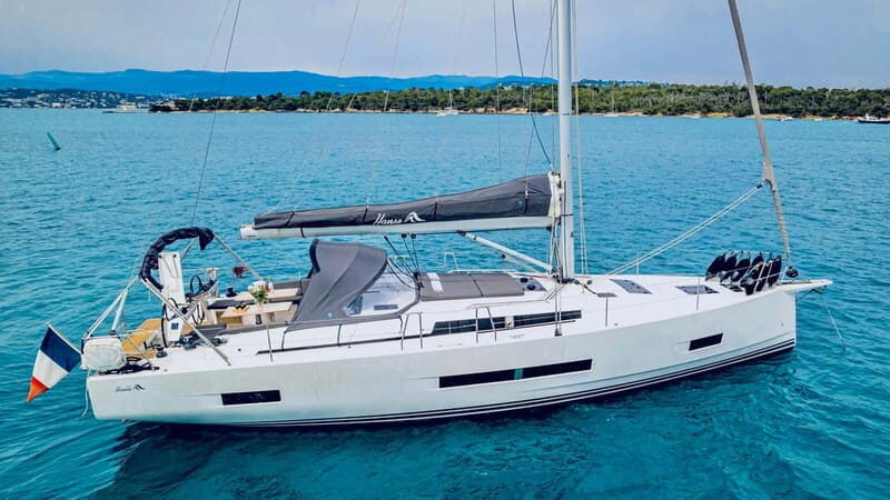 Private cruise departing from the old port of Cannes around the Lérins Islands - Setting Sail from Cannes’ Old Port  