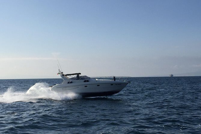 Private Cruise from Naples to Capri and Amalfi Coast - yacht 40' - An In-Depth Look at the Private Naples to Capri and Amalfi Coast Yacht Tour