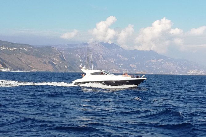 private-cruise-from-naples-to-capri-and-amalfi-coast-yacht-50-4