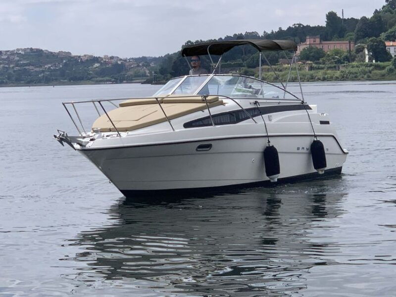 private-cruise-in-rio-douro-2-hours-up-to-8-passengers