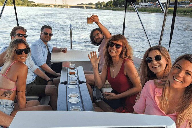 private-cruise-on-vistula-in-warsaw-for-9-with-our-helmsman-2