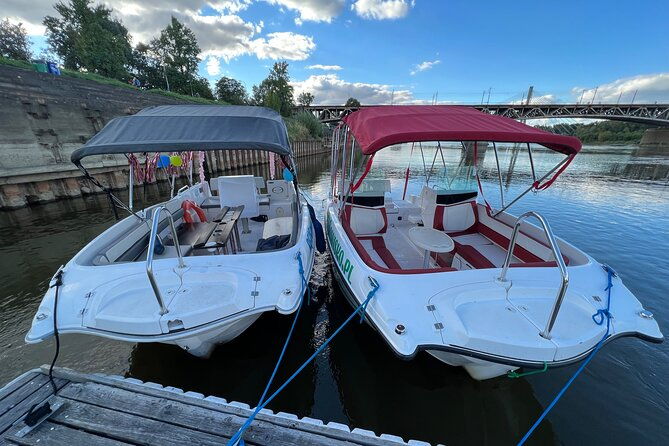 private-cruise-on-vistula-in-warsaw-for-9-with-our-helmsman