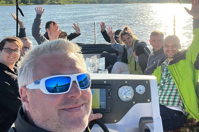 private-cruise-on-vistula-in-warsaw-for-9-with-our-helmsman