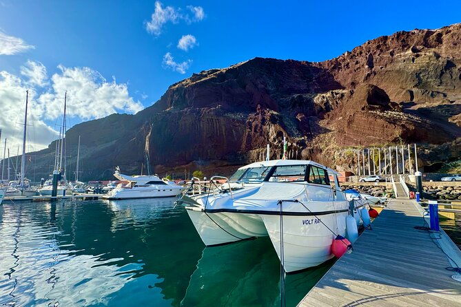 private-cruise-to-calheta-and-canical-coasts