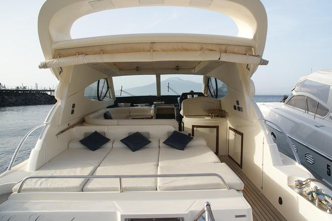 private-cruise-to-capri-and-amalfi-coast-from-positano-or-amalfi-yacht-50
