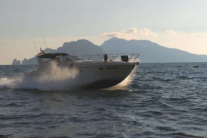 Private Cruise to Capri and Amalfi coast from Sorrento or Capri - yacht 40' - Key Points