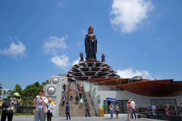 private-cu-chi-cao-dai-and-black-virgin-mountain-tour