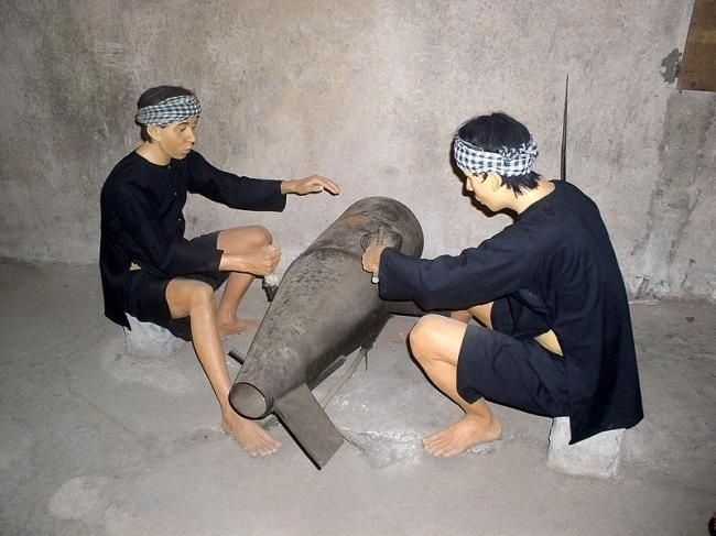 private-cu-chi-tunnels-mekong-delta-full-day-guided-tour