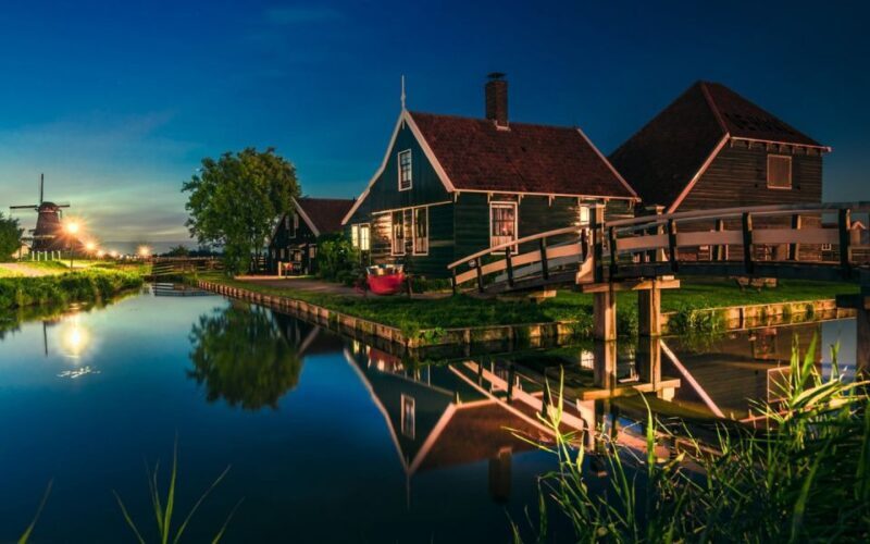 Private CUS Tour: giethoorn & Windmill zaanse en// - Value and Practical Considerations