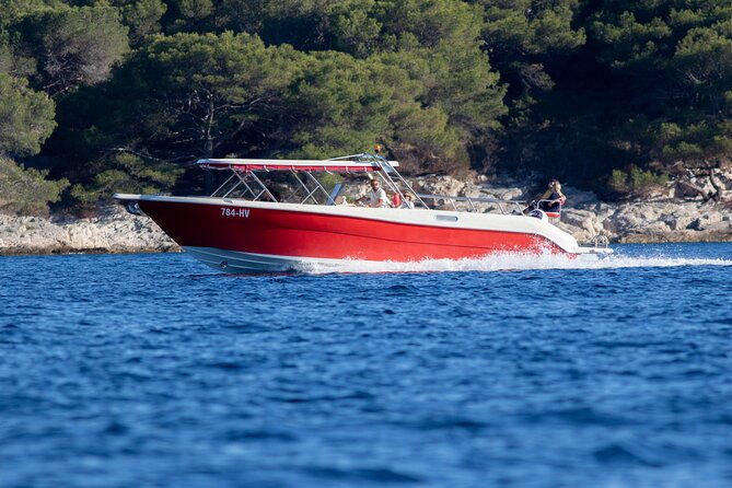private-custom-island-hopping-speedboat-tour-from-hvar