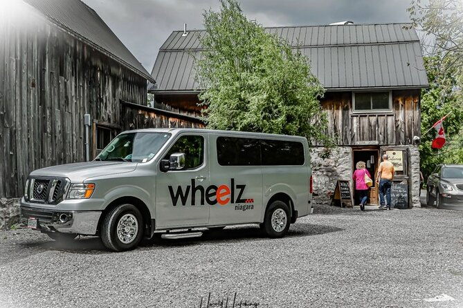 private-custom-niagara-fallscanada-winery-tour-from-niagara-falls-ny