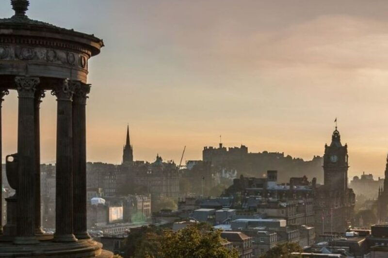 private-custom-tour-with-a-local-guide-in-edinburgh