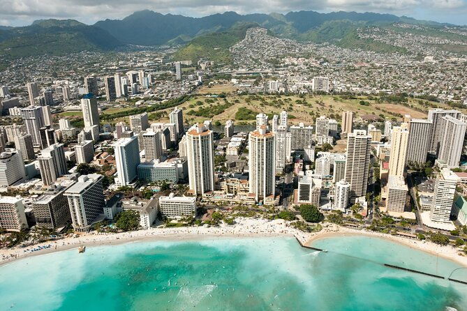 private-custom-walking-tour-with-a-local-guide-in-oahu